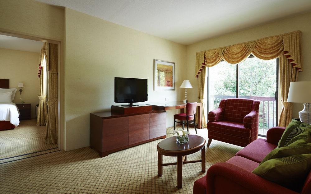 Delta Hotels By Marriott Cheshunt Броксборн Экстерьер фото