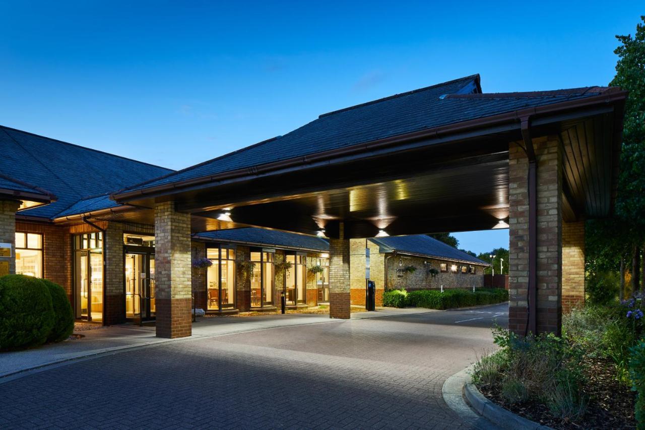 Delta Hotels By Marriott Cheshunt Броксборн Экстерьер фото