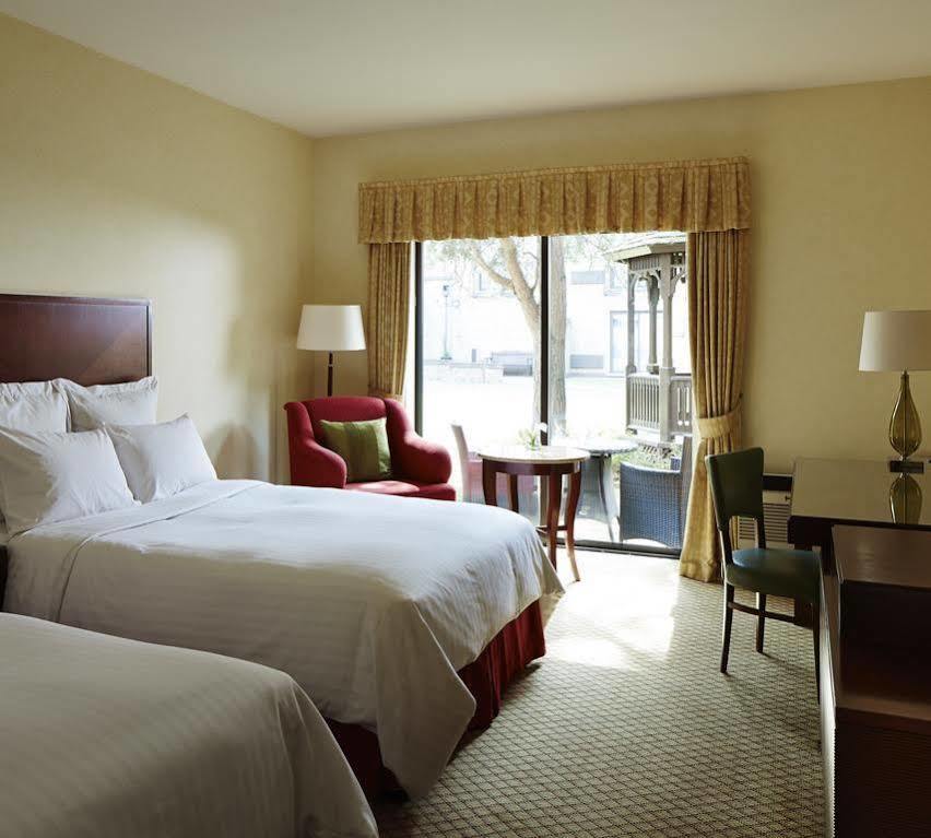 Delta Hotels By Marriott Cheshunt Броксборн Экстерьер фото