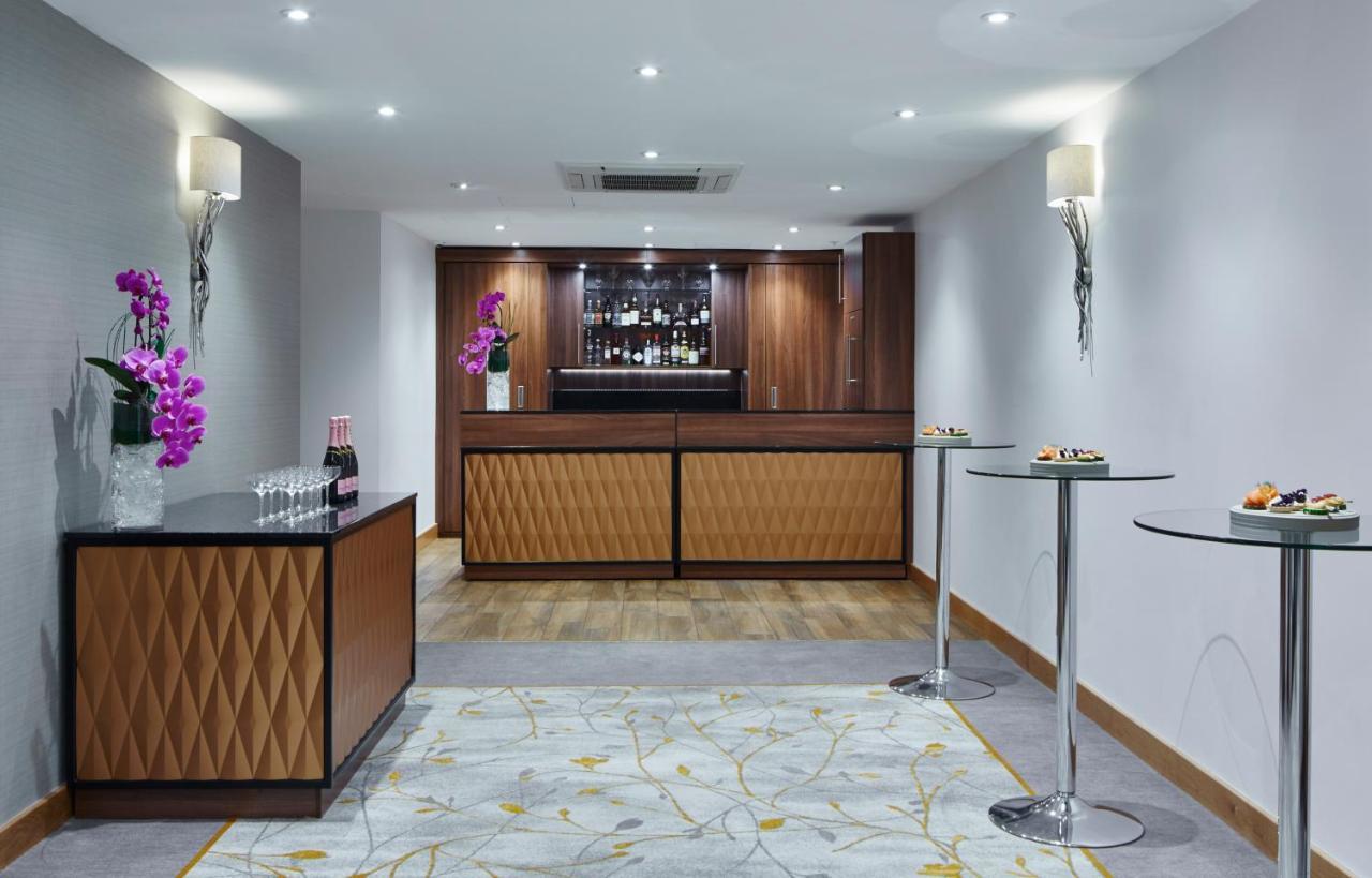 Delta Hotels By Marriott Cheshunt Броксборн Экстерьер фото