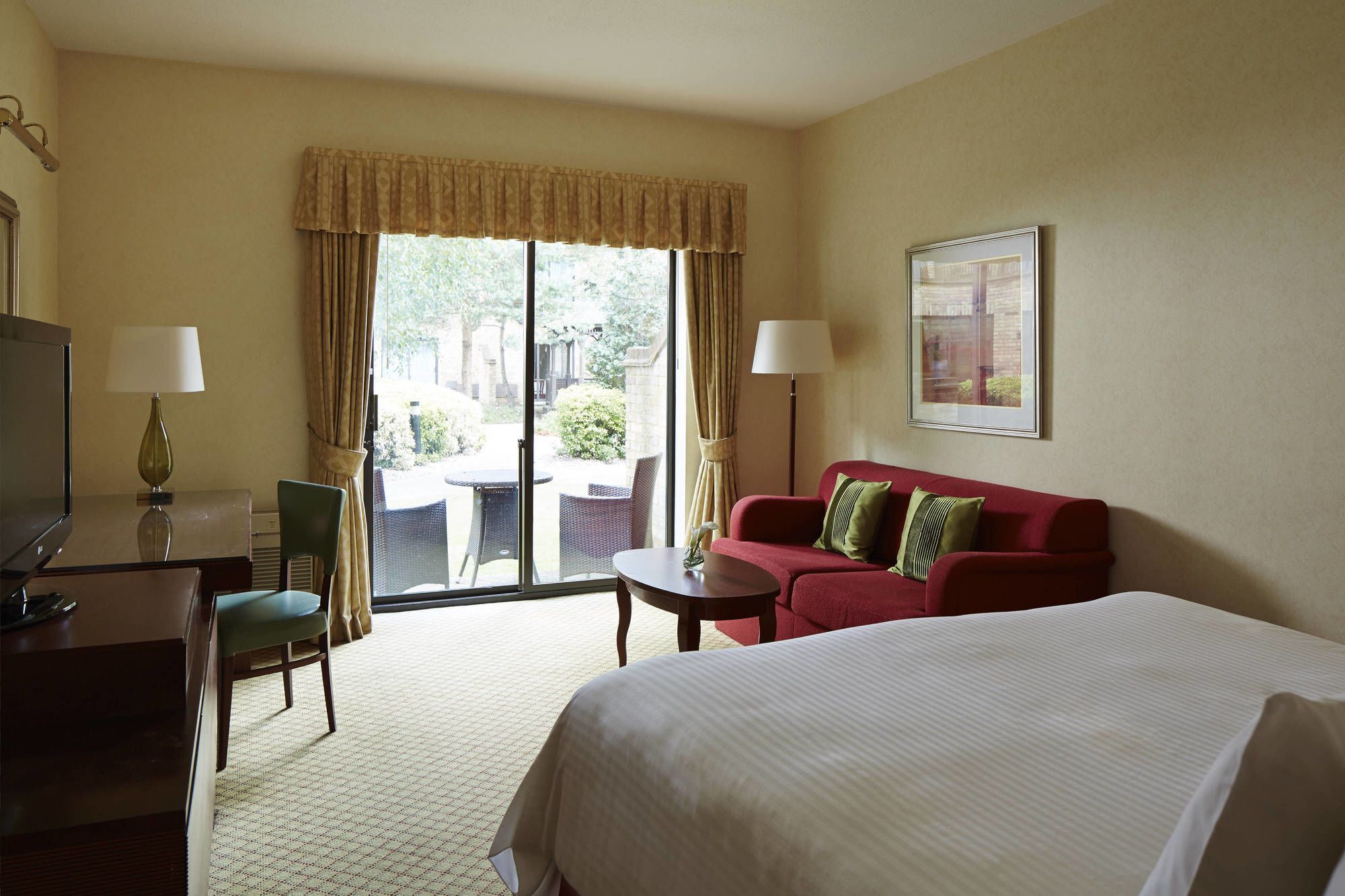 Delta Hotels By Marriott Cheshunt Броксборн Экстерьер фото